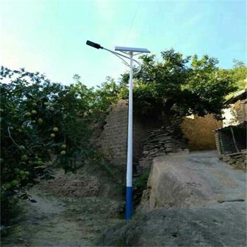 5米LED太陽(yáng)能路燈30瓦燈頭